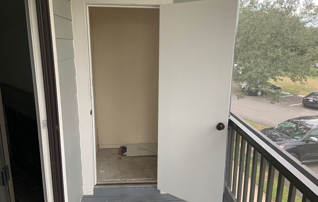 2 beds, 1 bath, $1,500, Unit #208