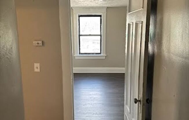 Ready to move in 2 bedroom apartment