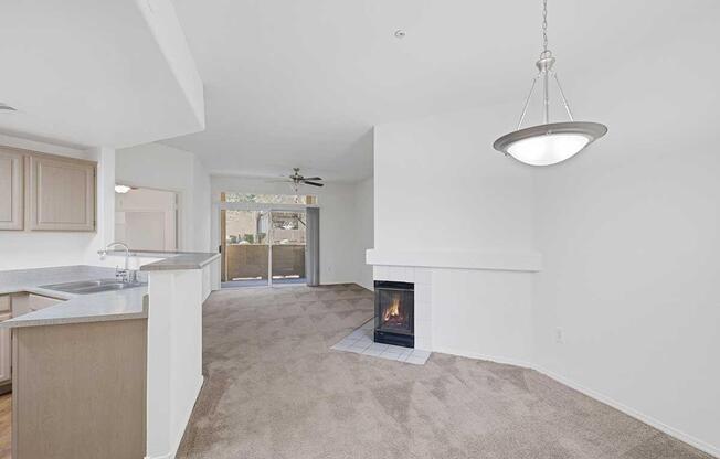 1 bed, 1 bath, 740 sqft, $1,425