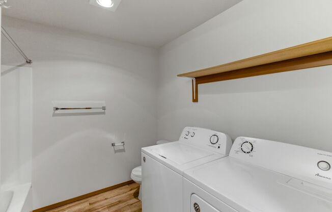 1 bed, 1 bath, 725 sqft, $1,495, Unit 1925-114