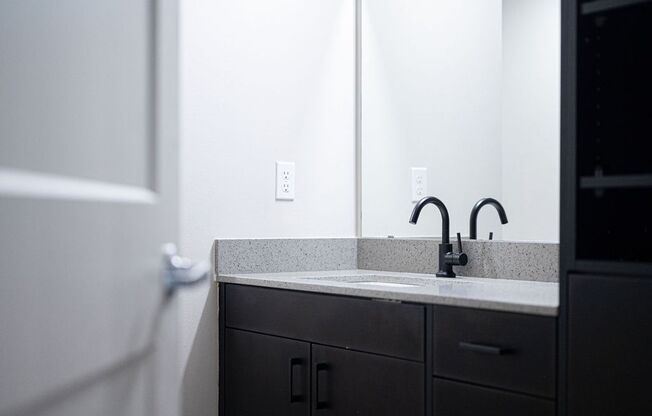 2 beds, 1 bath, 660 sqft, $2,850, Unit 311