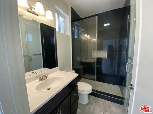 Studio, 1 bath, 425 sqft, $1,969, Unit 402