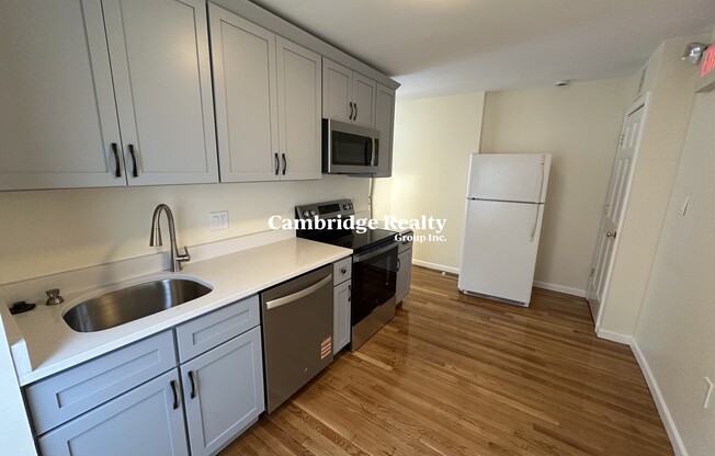 387 SOMERVILLE AVE