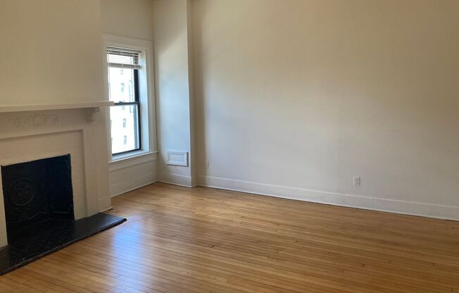 2 beds, 1 bath, 802 sqft, $1,399, Unit 1301-66