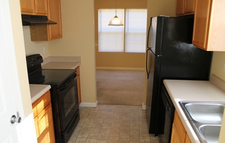 3 beds, 2 baths, $1,600