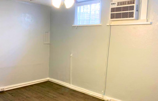 1 bed, 1 bath, 650 sqft, $825, Unit Unit K