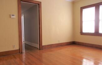 701 NE 15th St
