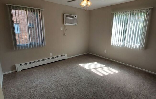 1 bed, 1 bath, 700 sqft, $1,002, Unit 1164-104