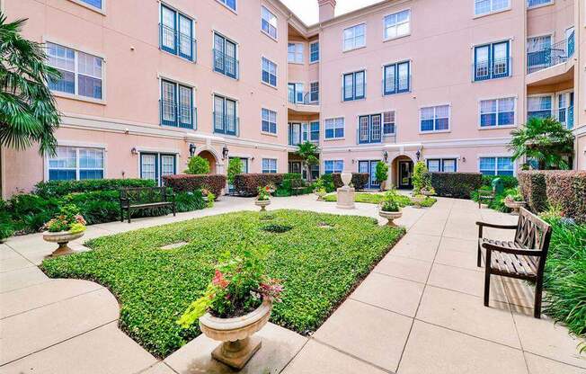 1 of 4 courtyards at The Villas at Katy Trail in Uptown Dallas, TX, For Rent. Now leasing Studio, 1, 2 and 3 bedroom apartments.