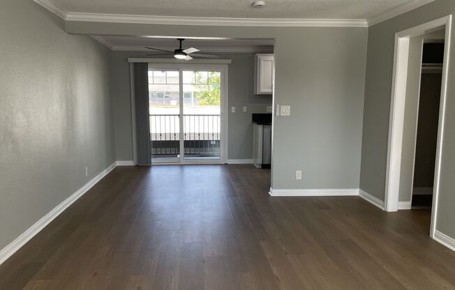 2 beds, 1 bath, 890 sqft, $2,695, Unit 0054