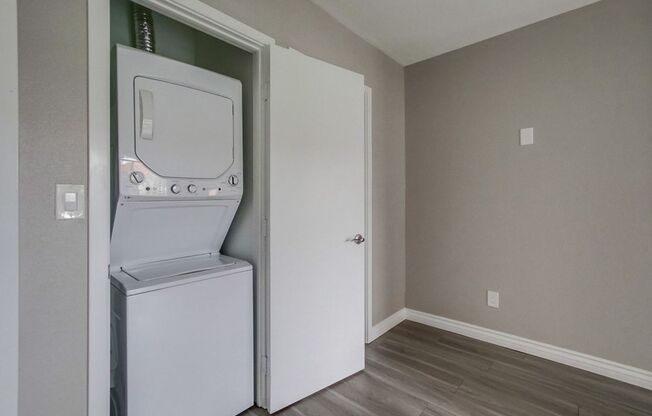 1 bed, 1 bath, 722 sqft, $2,145, Unit 115