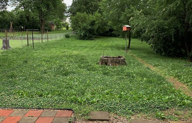 Cute house with a fenced in yard!