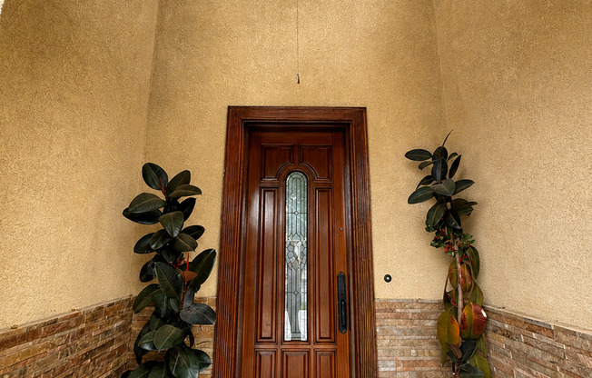 Spacious 5 Bedroom Home in West Oxnard's Desirable Winfield Community