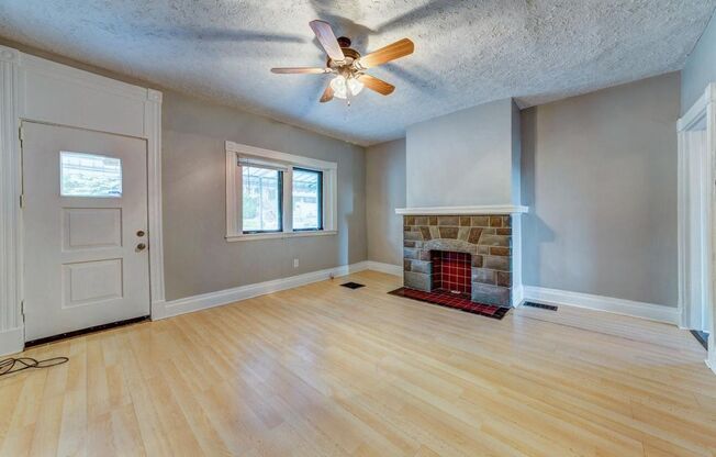 Beautiful 4 bedroom home in Mt. Oliver available July 15th!