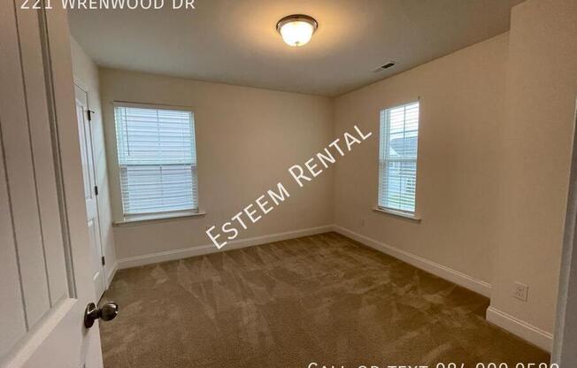 221 WRENWOOD DR