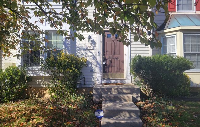 Lovely 3 BR/2.5 BA Townhome in Ellicott City!