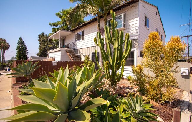 Bright updated 4 bedroom/2 bath in Pacific Beach!