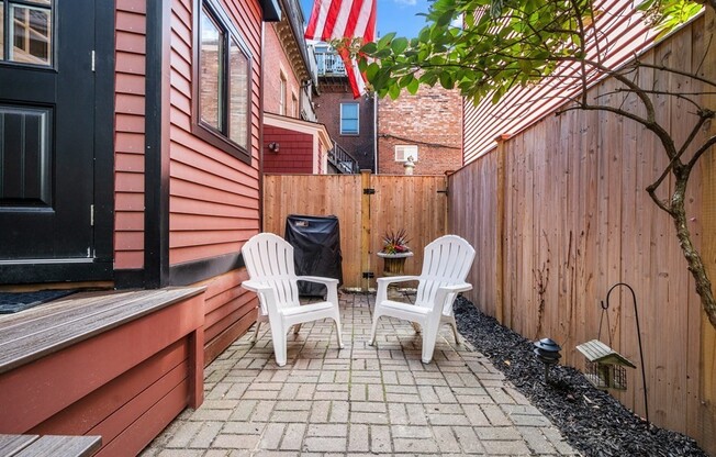9 R SALEM ST