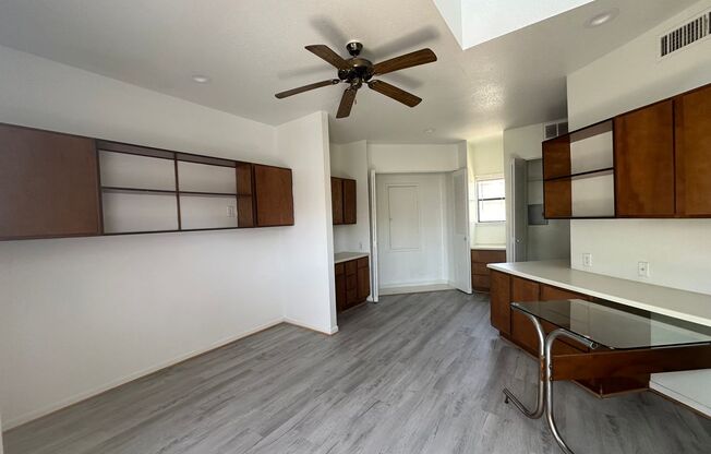 Studio, 1 bath, 432 sqft, $895, Unit 64