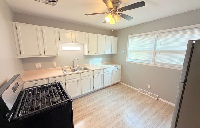 4054 N 68 ST