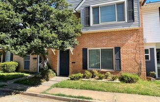 Spacious 3 Bedroom 3 Bath Home in NW OKC!! MOVE IN SPECIAL!!