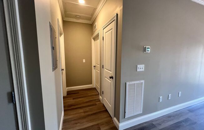 1 bed, 1 bath, 721 sqft, $885, Unit 721