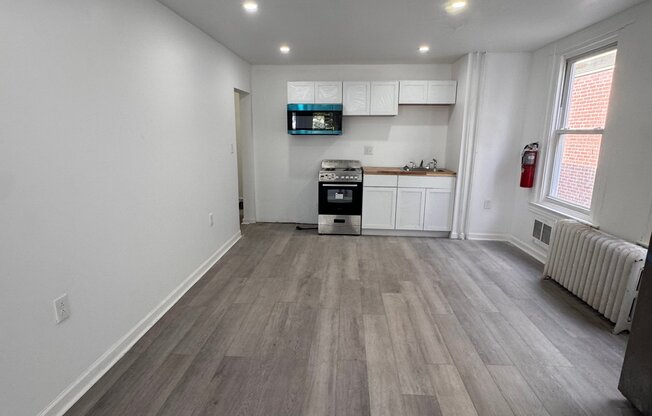 61 W LOGAN ST