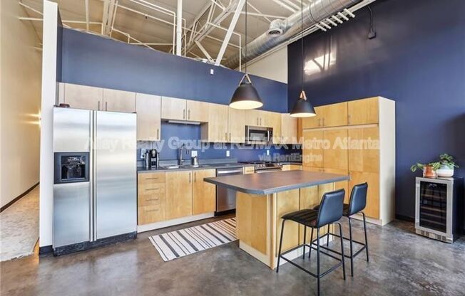 5200 PEACHTREE RD
