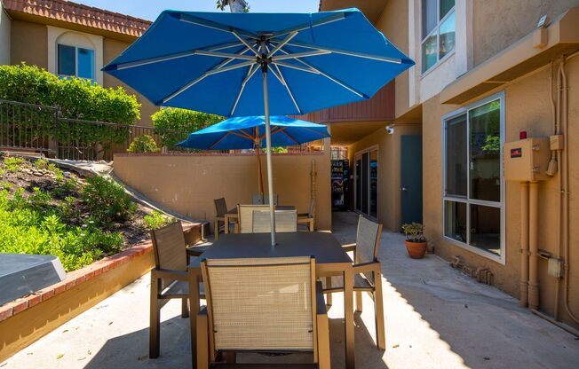 1 bed, 1 bath, 704 sqft, $2,195, Unit B-26