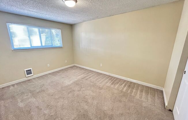 2 beds, 1.5 baths, 950 sqft, $1,895, Unit 226