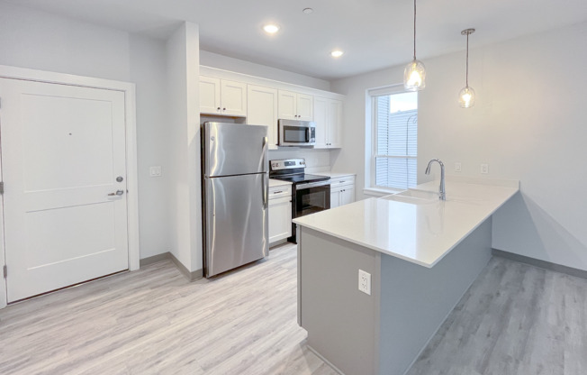 1 bed, 1 bath, 583 sqft, $1,995, Unit 201