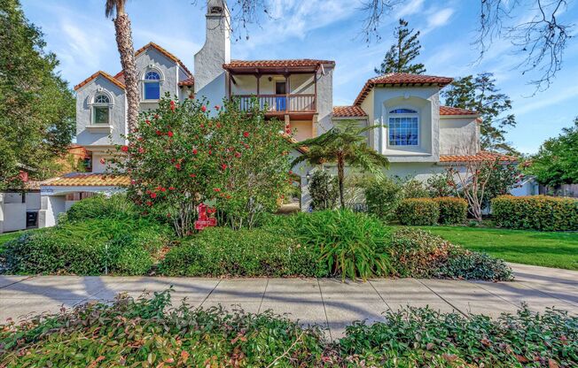 Spacious Townhome in Palo Alto