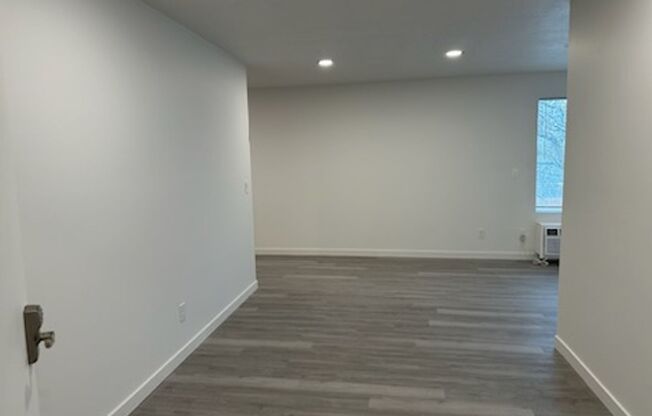 498 &amp; 500 East Complex