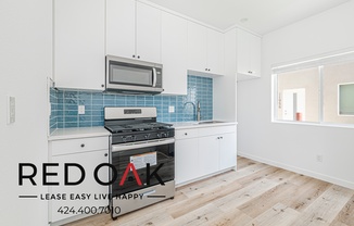 11956 1/2 VANOWEN ST