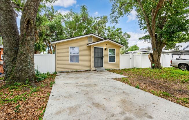 3/2 Home in Highland View neighborhood of Tampa