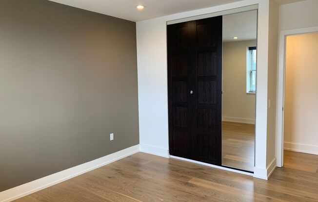 1 bed, 1.5 baths, 839 sqft, $2,450, Unit 603