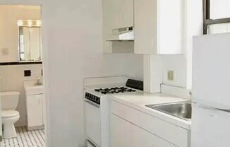 247 E 62 ST