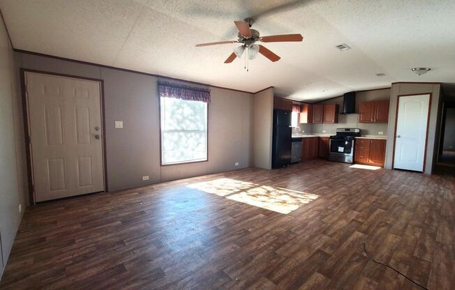 West El Paso 4bed/2bath Refrig A/C Mobile Home!