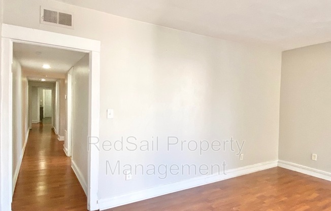 819 W 35th Street