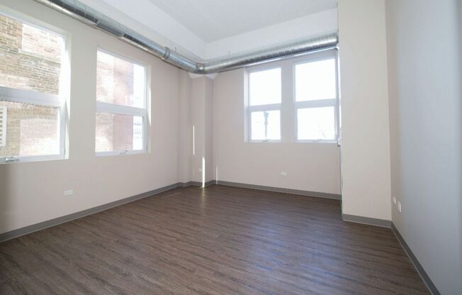 Studio, 1 bath, 325 sqft, $1,628, Unit 500