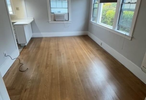 1305 Everett Avenue (Lease Only)