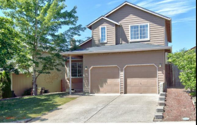 Great Bethany location 3 bedroom 2 bath