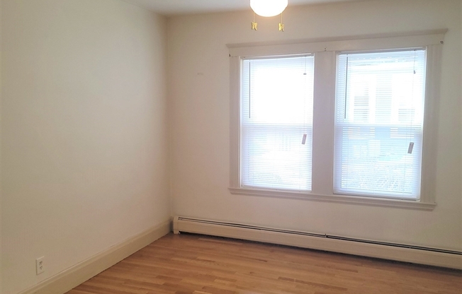 2 beds, 1 bath, 1,000 sqft, $2,800, Unit 2