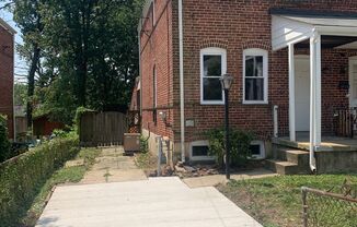 2 beds, 1 bath, $1,795