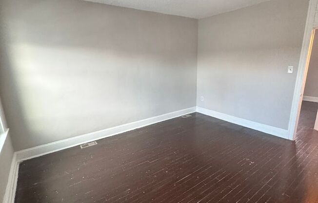 Charming row home in Baltimore City!