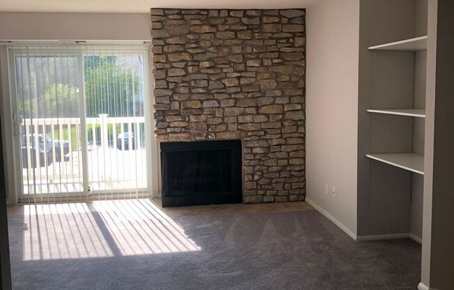 2 beds, 2 baths, 1,042 sqft, $1,249, Unit 5807F