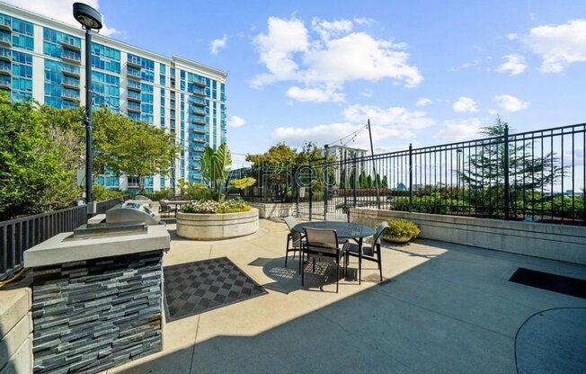 1 bed, 1 bath, 779 sqft, $2,200, Unit Apt 2003