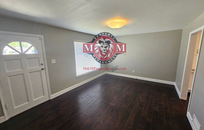 Great 4 Bd Home in Murray