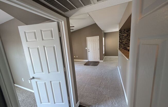 1 bed, 1 bath, $1,350, Unit bldg 22