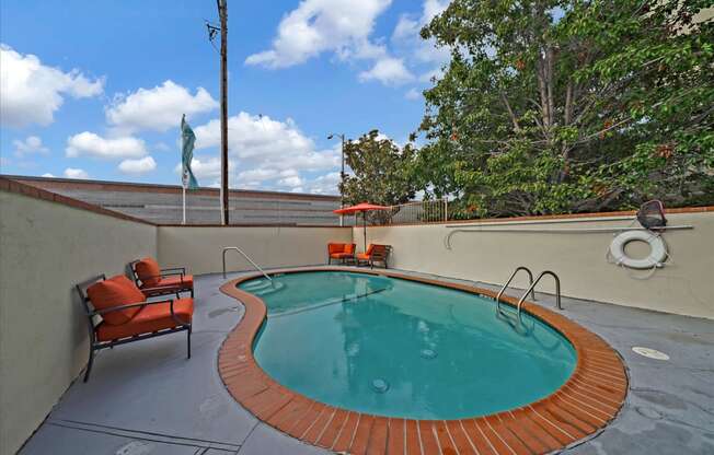 Country Club Apartments